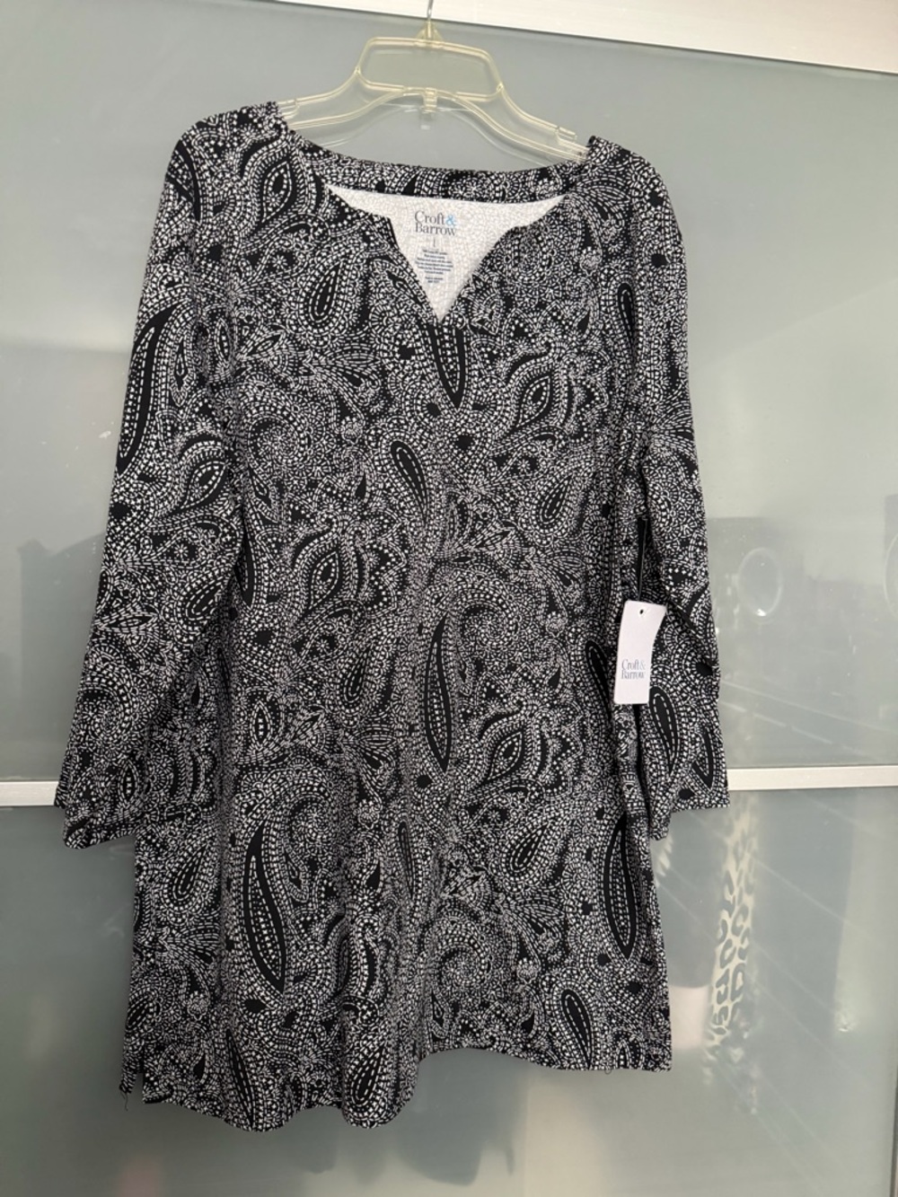 croft & barrow Black & White Paisley Long-Sleeve Tunic top or bathing suit cover - Picture 3 of 4